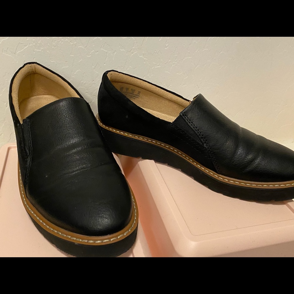 Naturalizer loafers